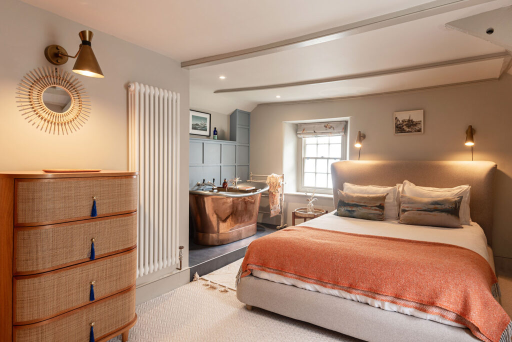The-Shambles-main-bedroom